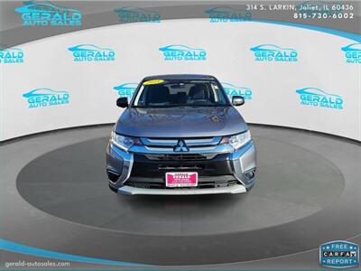 2018 Mitsubishi Outlander ES  29 MPG - Photo 2 - Joliet, IL 60436