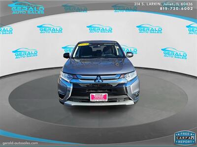 2018 Mitsubishi Outlander ES  29 MPG - Photo 2 - Joliet, IL 60436