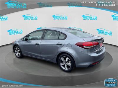 2018 Kia Forte S  37 MPG - Photo 8 - Joliet, IL 60436