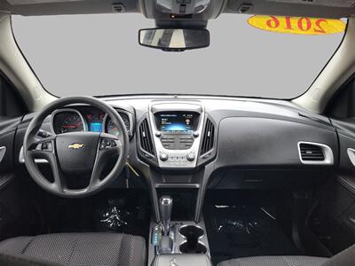 2016 Chevrolet Equinox LS  32 MPG - Photo 20 - Joliet, IL 60436