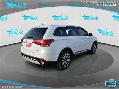 2020 Mitsubishi Outlander SE  30 MPG - Photo 7 - Joliet, IL 60436