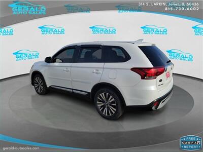 2020 Mitsubishi Outlander SE  30 MPG - Photo 8 - Joliet, IL 60436