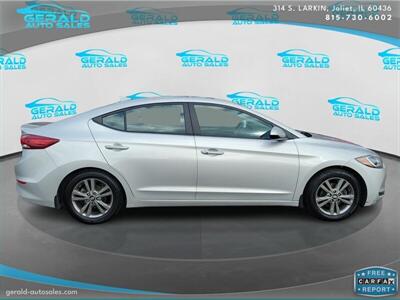 2018 Hyundai ELANTRA SEL  37 MPG - Photo 5 - Joliet, IL 60436