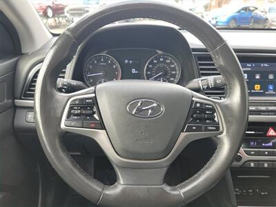 2018 Hyundai ELANTRA SEL  37 MPG - Photo 16 - Joliet, IL 60436