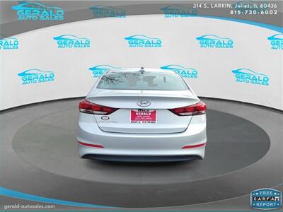 2018 Hyundai ELANTRA SEL  37 MPG - Photo 4 - Joliet, IL 60436