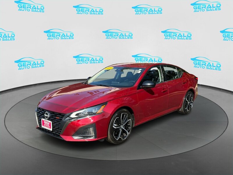 2023 Nissan Altima 2.5 SR FWD