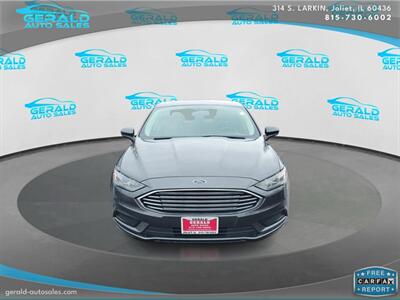 2018 Ford Fusion SE  32 MPG - Photo 2 - Joliet, IL 60436