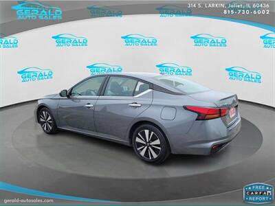 2021 Nissan Altima 2.5 SV  37 MPG - Photo 8 - Joliet, IL 60436