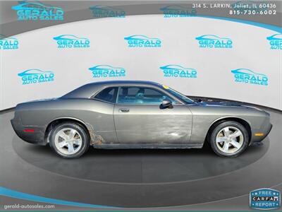 2009 Dodge Challenger SE  25 MPG - Photo 5 - Joliet, IL 60436