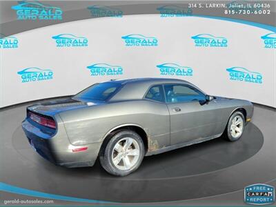 2009 Dodge Challenger SE  25 MPG - Photo 7 - Joliet, IL 60436