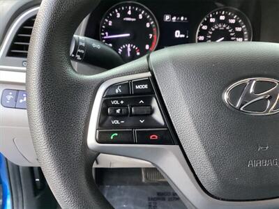 2018 Hyundai ELANTRA SEL  37 MPG - Photo 22 - Joliet, IL 60436