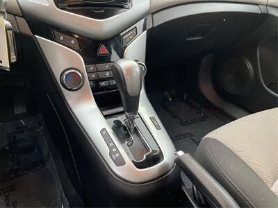 2014 Chevrolet Cruze LS Auto  35 MPG - Photo 25 - Joliet, IL 60436