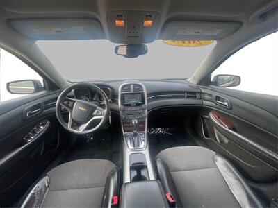 2013 Chevrolet Malibu LT  34 MPG - Photo 21 - Joliet, IL 60436