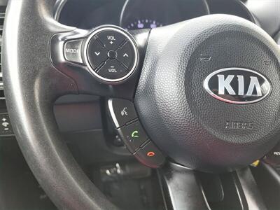 2017 Kia Soul +  30 MPG - Photo 22 - Joliet, IL 60436