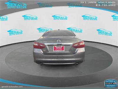 2018 Nissan Altima 2.5 SV  38 MPG - Photo 4 - Joliet, IL 60436