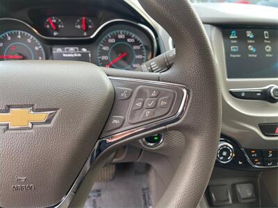 2017 Chevrolet Cruze LT Auto  40 MPG - Photo 24 - Joliet, IL 60436