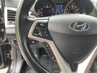 2014 Hyundai VELOSTER  36 MPG - Photo 24 - Joliet, IL 60436