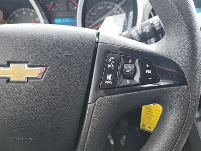 2014 Chevrolet Equinox LS  32 MPG - Photo 24 - Joliet, IL 60436