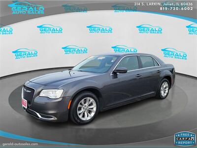 2019 Chrysler 300 Touring  30 MPG - Photo 1 - Joliet, IL 60436