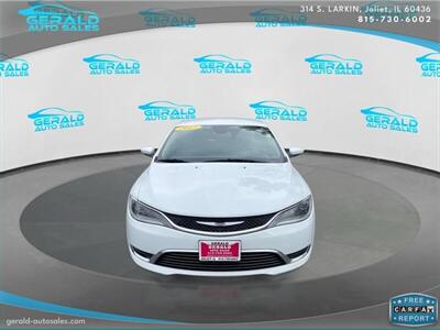 2017 Chrysler 200 Limited Platinum  36 MPG - Photo 2 - Joliet, IL 60436