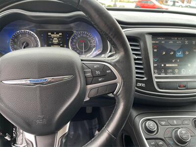 2017 Chrysler 200 Limited Platinum  36 MPG - Photo 25 - Joliet, IL 60436