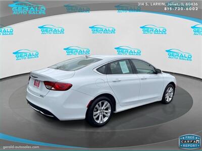 2017 Chrysler 200 Limited Platinum  36 MPG - Photo 7 - Joliet, IL 60436