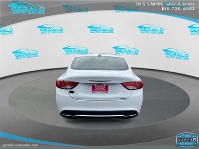 2017 Chrysler 200 Limited Platinum  36 MPG - Photo 4 - Joliet, IL 60436