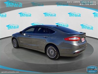 2014 Ford Fusion Hybrid Titanium  41 MPG - Photo 8 - Joliet, IL 60436