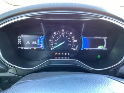 2014 Ford Fusion Hybrid Titanium  41 MPG - Photo 15 - Joliet, IL 60436