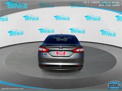 2014 Ford Fusion Hybrid Titanium  41 MPG - Photo 4 - Joliet, IL 60436