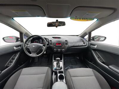 2018 Kia Forte LX  37 MPG - Photo 19 - Joliet, IL 60436