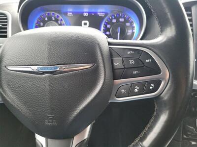 2017 Chrysler 300 C  27 MPG - Photo 26 - Joliet, IL 60436