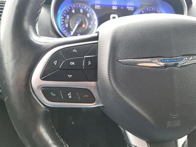 2017 Chrysler 300 C  27 MPG - Photo 25 - Joliet, IL 60436