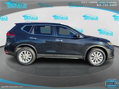 2018 Nissan Rogue SV  32 MPG - Photo 5 - Joliet, IL 60436