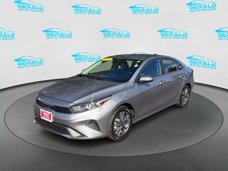 2024 Kia Forte LXS FWD