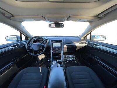 2020 Ford Fusion SE  29 MPG - Photo 21 - Joliet, IL 60436