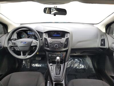 2016 Ford Focus SE  36 MPG - Photo 19 - Joliet, IL 60436