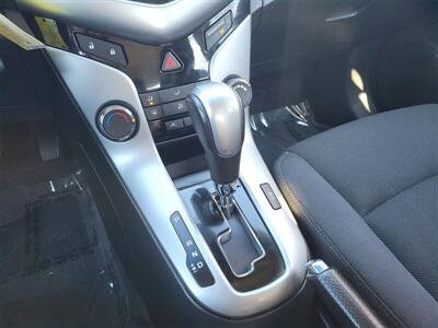 2012 Chevrolet Cruze LT  38 MPG - Photo 27 - Joliet, IL 60436