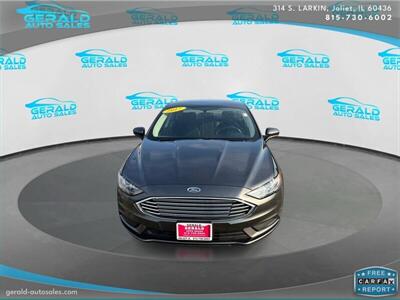 2017 Ford Fusion SE  34 MPG - Photo 2 - Joliet, IL 60436