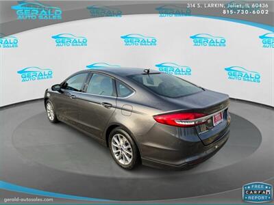 2017 Ford Fusion SE  34 MPG - Photo 8 - Joliet, IL 60436