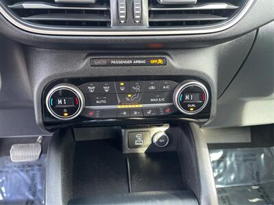 2021 Ford Escape SEL  31 MPG - Photo 24 - Joliet, IL 60436