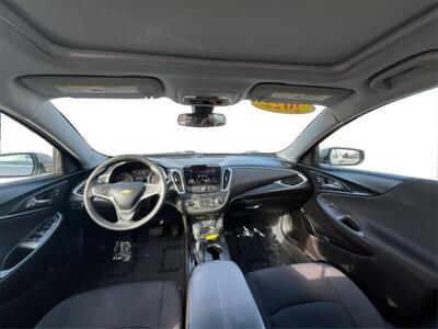 2022 Chevrolet Malibu LT  36 MPG - Photo 21 - Joliet, IL 60436