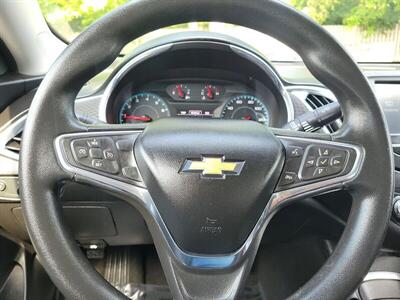 2016 Chevrolet Malibu LT  37 MPG - Photo 16 - Joliet, IL 60436