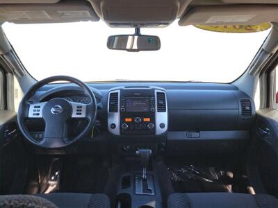 2015 Nissan Frontier PRO-4X  21 MPG - Photo 17 - Joliet, IL 60436