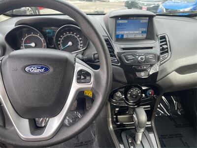 2019 Ford Fiesta SE  35 MPG - Photo 13 - Joliet, IL 60436