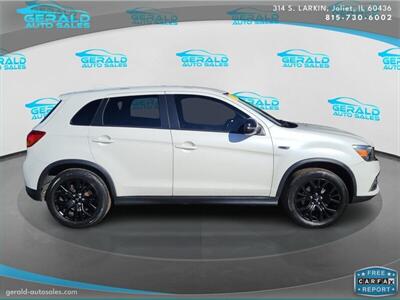 2017 Mitsubishi Outlander Sport ES  29 MPG - Photo 5 - Joliet, IL 60436