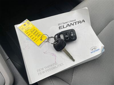 2017 Hyundai ELANTRA SE  38 MPG - Photo 23 - Joliet, IL 60436