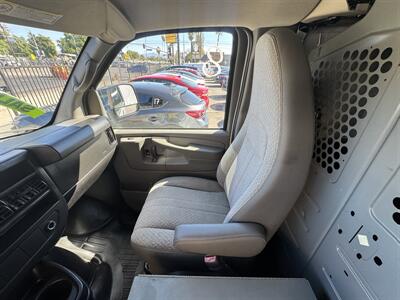 2012 Chevrolet Express 2500  Spañol (818) 288-3783 Antonio - Photo 11 - Winnetka, CA 91306