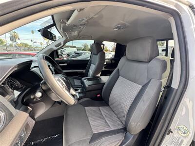 2015 Toyota Tundra SR5   - Photo 7 - Winnetka, CA 91306