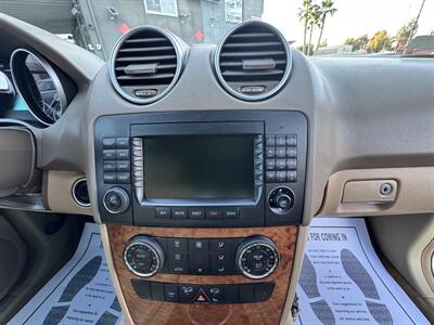 2008 Mercedes-Benz ML 350  $2,500 is only down payment please call for vehicle price - Photo 30 - Winnetka, CA 91306